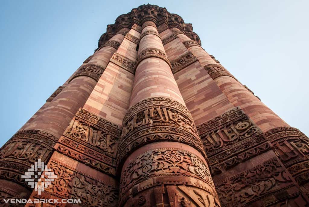 منار قطب یکی از بلندترین منارهای آجری جهان، دهلی، هندوستانمنار قطب (Qutub Minar) یکی از جاذبه‌های گردشگری مهم دهلی‌نو، پایتخت هندوستان است. این مناره آجری با ارتفاع حدود ۷۳ متر، بلندترین مناره آجری جهان است. مناره قطب در قرن دوازدهم توسط قطب‌الدین آیبک ساخته شد. این مناره دارای پایه‌های پنج‌گانه است و هر پایه از بلندی کمتر به بلندی بیشتر ساخته شده است. بلندی کل مناره شامل پایه‌های آن، حدود ۷۳ متر و قطر پایه بزرگ‌ترین پایه آن حدود ۱۴ متر است. این ساختمان قدیمی، در سال ۱۹۹۳ به‌عنوان یکی از آثار تاریخی مهم هند، در فهرست میراث جهانی یونسکو ثبت شد. منار قطب از آجر قرمز ساخته شده است و دارای ۳۷۵ پله است که از طریق آن می‌توان به بالای مناره دسترسی پیدا کرد. منار قطب به‌عنوان یکی از نمادهای مهم هنر و معماری هند، با بازدیدکنندگان بسیاری هر ساله مواجه است. وندابریک وندا بریک آجر وندا صنایع آجر وندا آجر قزاقی قیمت آجر قزاقی نحوه اجرای آجر قزاقی سرامیک طرح آجر قزاقی قیمت آجر قزاقی قم ابعاد آجر قزاقی نمای ساختمان با آجر قزاقی تکسچر آجر قزاقی لیست قیمت آجر قزاقی فروش آجر قزاقی تهران قیمت آجر قزاقی حیدری آجر قزاقی اصفهان آجر قزاقی ال آجر قزاقی ابلق آجر قزاقی اهواز آجر قزاقی اولیایی آجر قزاقی سنتی اصفهان قیمت آجر قزاقی اصفهان کارخانه آجر قزاقی اصفهان آجر قزاقی قرمز اخرایی آجر قزاقی سنتی اولیایی آجر قزاقی با کیفیت آجر قزاقی برای کف بندکشی آجر قزاقی بهترین آجر قزاقی آجر قزاقی سنتی آجر نما سنتی قزاقی قزاقی آجر قزاقی پلاک آجر قزاقی پوست پیازی آجر قزاقی پوست پیازی رمضانی آجر قزاقی تهران آجر قزاقی تبریز قیمت آجر قزاقی تهران کارخانه آجر قزاقی تهران آجر قزاقی سنتی تهران آجر قزاقی در تهران تولید آجر قزاقی تاریخچه آجر قزاقی اجز قزاقی آجر قزاقی چیست آجر قزاقی حیدری آجر قزاقی خرید کارخانه آجر قزاقی خاتون آباد کارخانه آجر قزاقی خاتون آباد خرید آجر قزاقی اصفهان خرید آجر قزاقی خرید آجر نما قزاقی آجر قزاقی دکوراسیون داخلی خرید آجر قزاقی اصفهان خرید آجر قزاقی خرید آجر نما قزاقی آجر قزاقی دکوراسیون داخلی آجر قزاقی در مشهد آجر قزاقی دست دوم آجر قزاقی دامغان آجر قزاقی در اصفهان آجر قزاقی در ورامین فروش آجر قزاقی در کرج فروش آجر قزاقی در اصفهان قیمت آجر قزاقی در تهران آجر قزاقی رمضانی آجر قزاقی رندوم آجر رستیک قزاقی آجر نما قزاقی ربیعی البرز تهران رنگ آجر قزاقی آجر قزاقی زرد آجر قزاقی سفید آجر قزاقی سپند آجر قزاقی سهند آجر سفال قزاقی آجر سنتی قزاقی طرح دار قیمت آجر قزاقی سنتی آجر قزاقی شیراز شرکت آجر قزاقی ضخامت آجر قزاقی طرح آجر قزاقی آجر قزاقی عظیمی آجر قزاقی فروش آجر قزاقی کف فرش فروش آجر قزاقی اصفهان فروش آجر قزاقی نما فروش آجر قزاقی در تهران آجر قزاقی قم آجر قزاقی قیمت قیمت آجر قزاقی یزد قیمت آجر قزاقی قرمز قیمت آجر قزاقی 20*20 قیمت آجر قزاقی قرمز قیمت آجر قزاقی مشهد قیمت آجر قزاقی مشهد آجر قزاقی کف آجر قزاقی کرج آجر قزاقی کاشان آجر قزاقی کامل آجر قزاقی کریمی قیمت آجر قزاقی کف فرش آجر قزاقی آجر سنتی کف آجر قزاقی گلبهی آجر قزاقی مشهد آجر قزاقی مشکی مشخصات آجر قزاقی متریال آجر قزاقی آجر قزاقی نما وندا معقلی کاشی معقلی خط معقلی آجرکاری معقلی معقلی چیست آجر معقلی خوون چین خوون چینی مشبک آجری فخر و مدین فخرومدین vendabrick.com